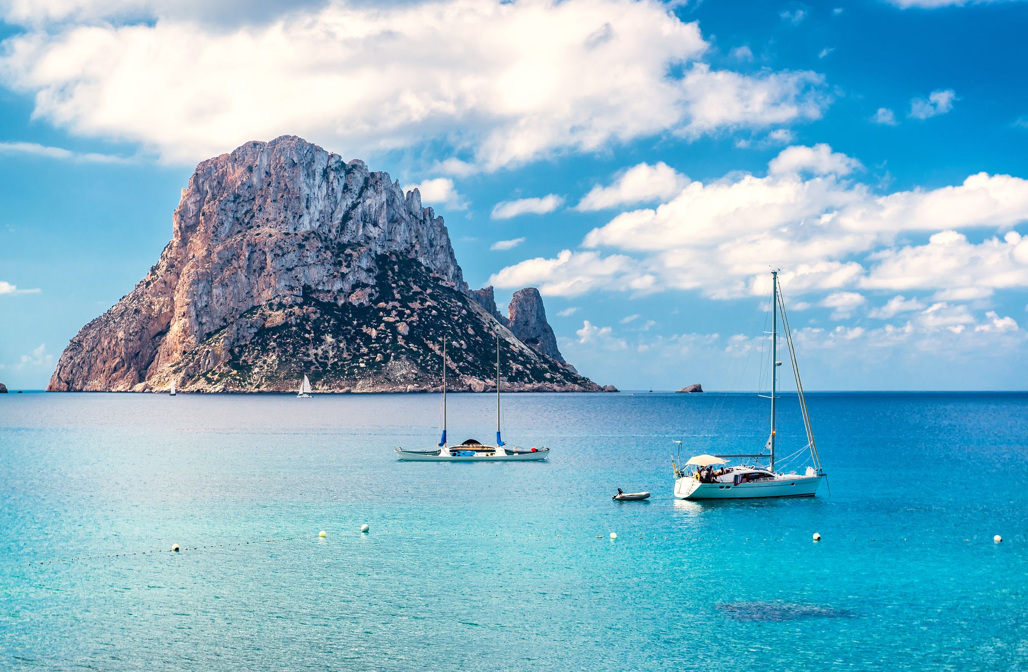 The Smart Guide to flying to Ibiza by private jet